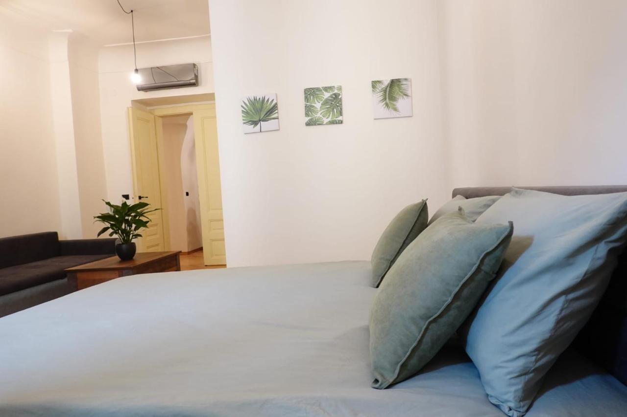Industrique Home - 3 Bedroom Apartment Timişoara Extérieur photo