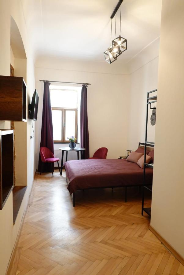 Industrique Home - 3 Bedroom Apartment Timişoara Extérieur photo